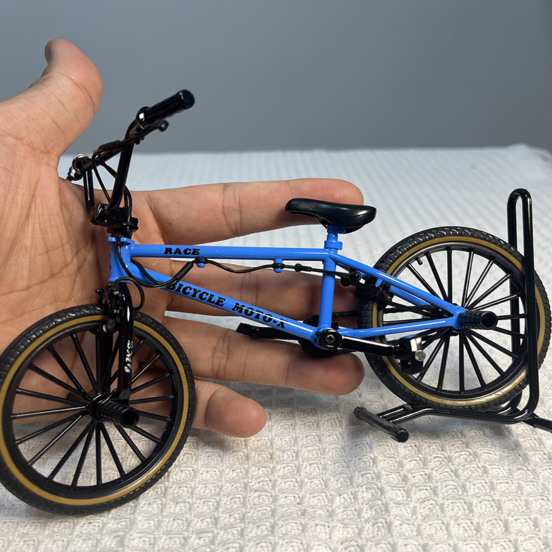 1:8 Mini Model Alloy Bicycle W - Mountain Biking Blue Mountains incelemesi ve fiyatı
